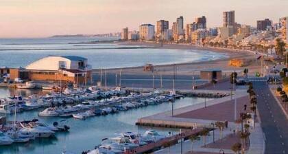 Ferienwohnung - El Campello.Wohnung kleidet Meer an. Costa Blanca. Swimmingpool. Golf. Parken. Gym. Sauna. Terrasse