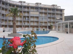 Pool - Residential flat.Apartment dresses sea. Costa Blanca. Swimming pool. Golf. Parking. Gym. Sauna. Terrace (El Campello)