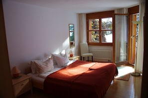 2 chambres, fer et planche Ă repasser, Wi-Fi, draps fournis