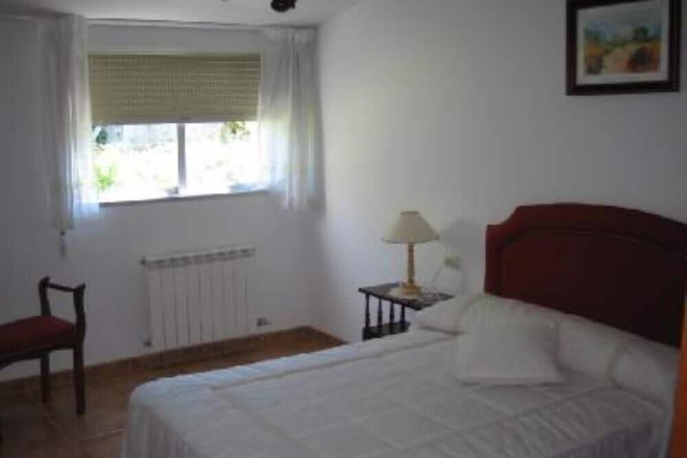 Bueu: Rias Baixas, Bueu, apartment completely outside beach Agrelo