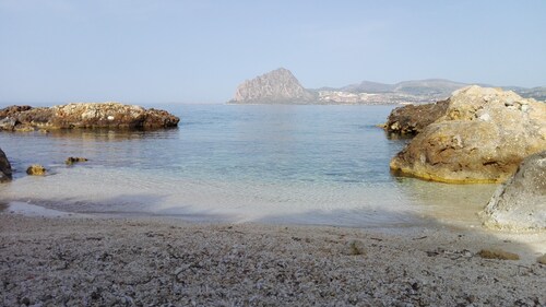 Beautiful location overlooking the sea.