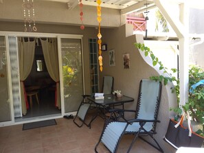 Outdoor dining - Pereybere Bain Boeuf: Bungalow - PEREYBERE (Pereybere Bain Boeuf)