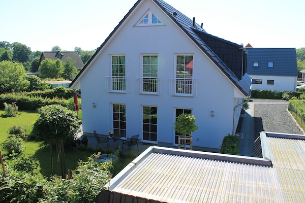 Eckgrundstück mit Zufahrt