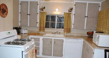 Bear Trap Apartments - Full Kitchen