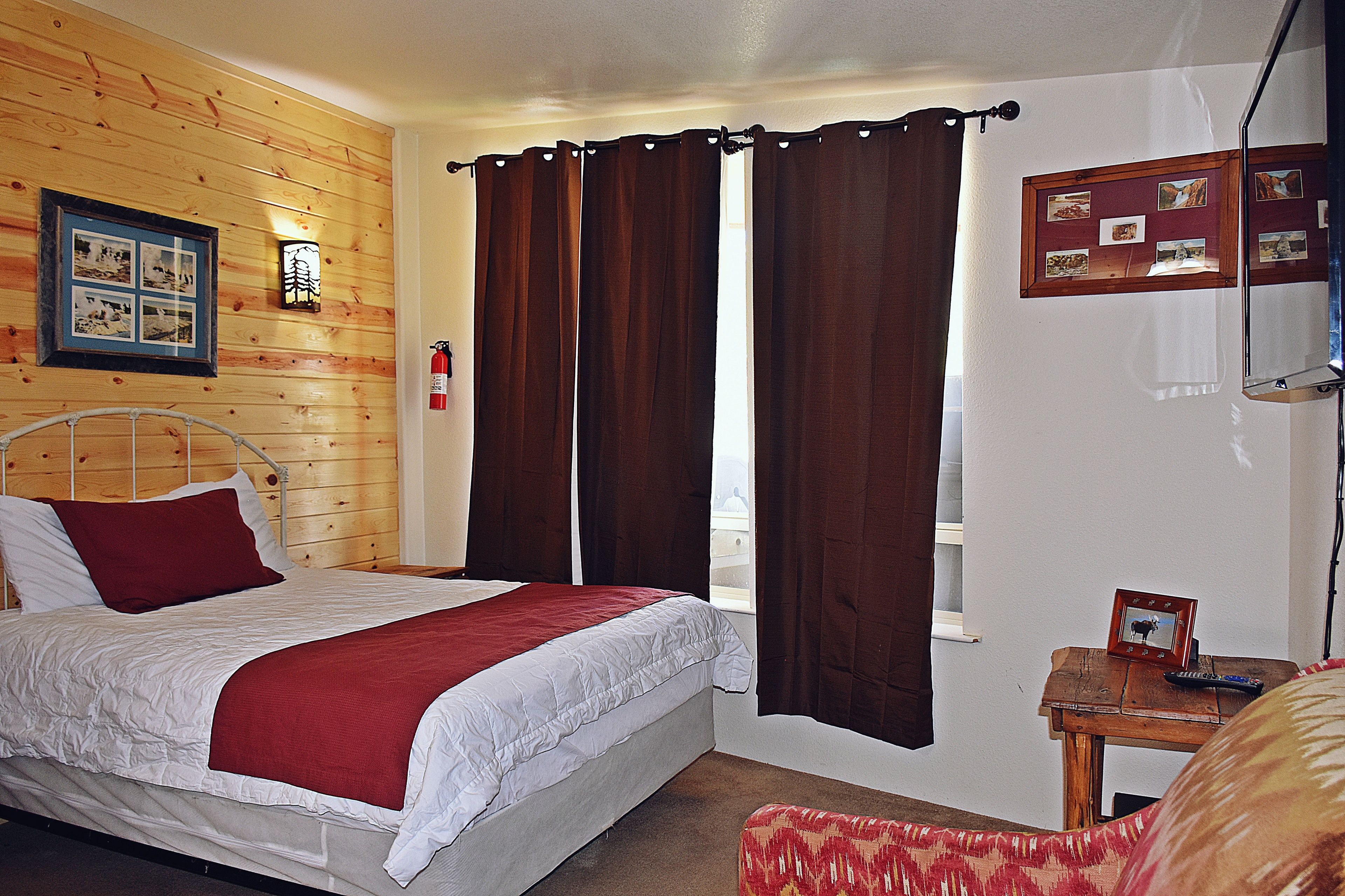 1 bedroom, premium bedding, free WiFi, bed sheets