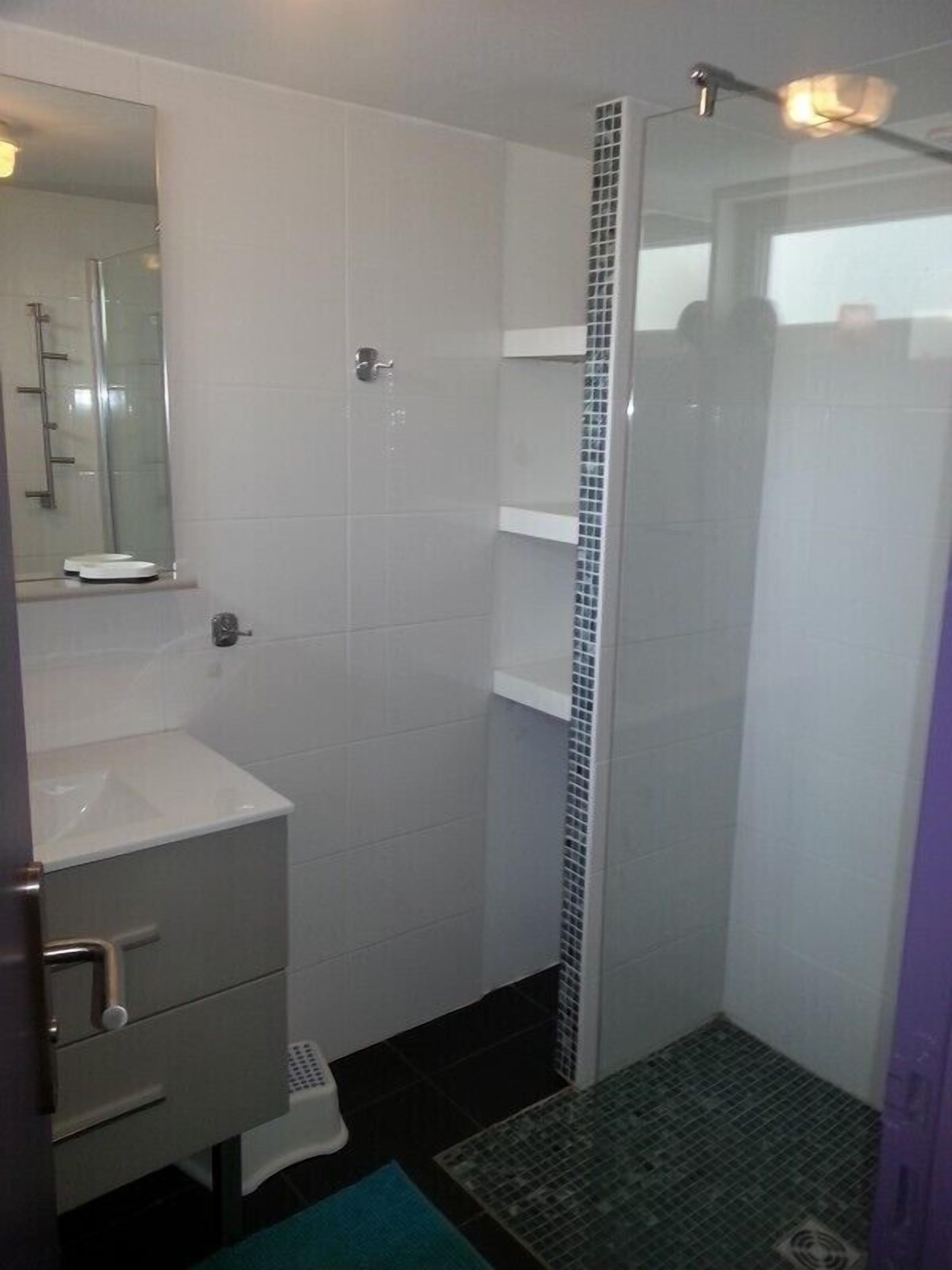 LAKE OF VASSIVIERE SPACIOUS AND BRIGHT