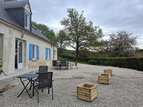 Cottage located in the countryside near the lake and the forest of Sillé le guillaume