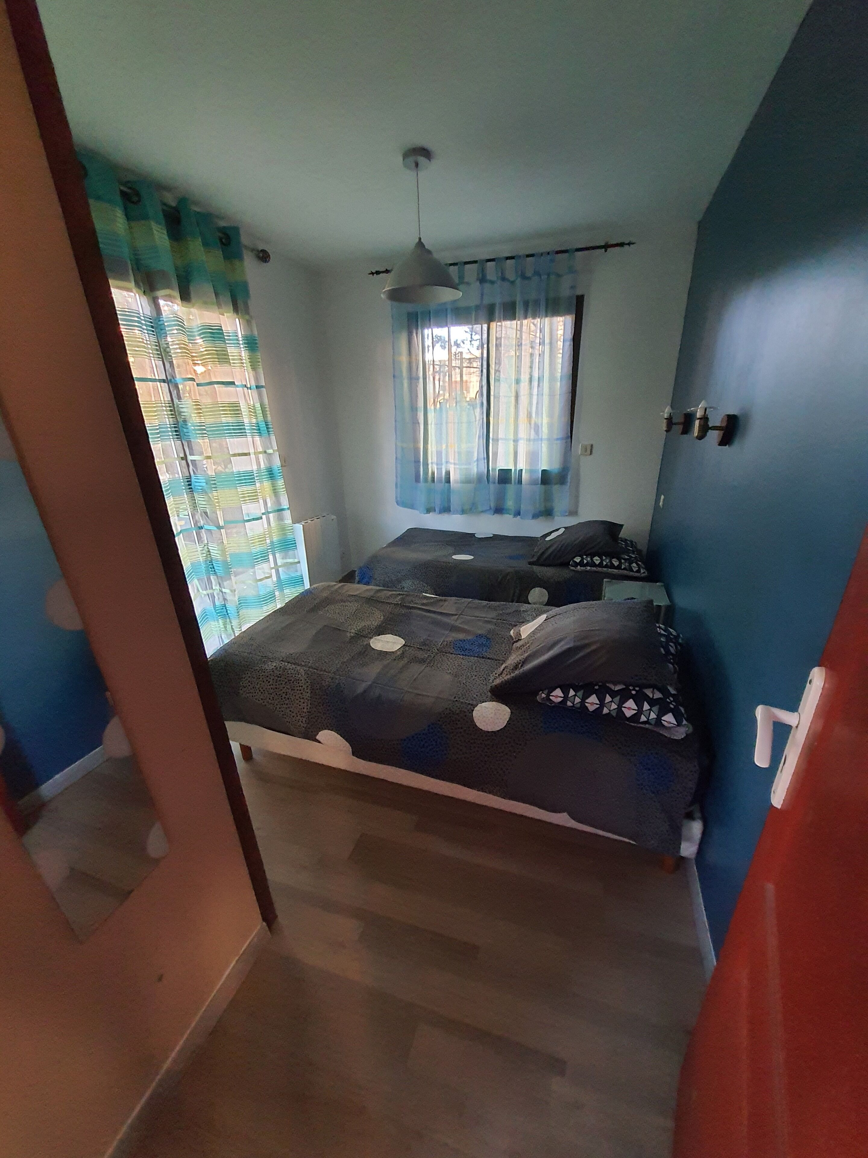 2 chambres, Wi-Fi gratuit, draps fournis