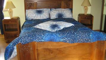 2 chambres, fer et planche Ă repasser, Wi-Fi gratuit, draps fournis