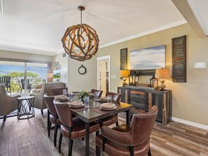 Dining - Barrington Arms Oceanfront Complex | Just Steps from the Beach (Hilton Head Island)