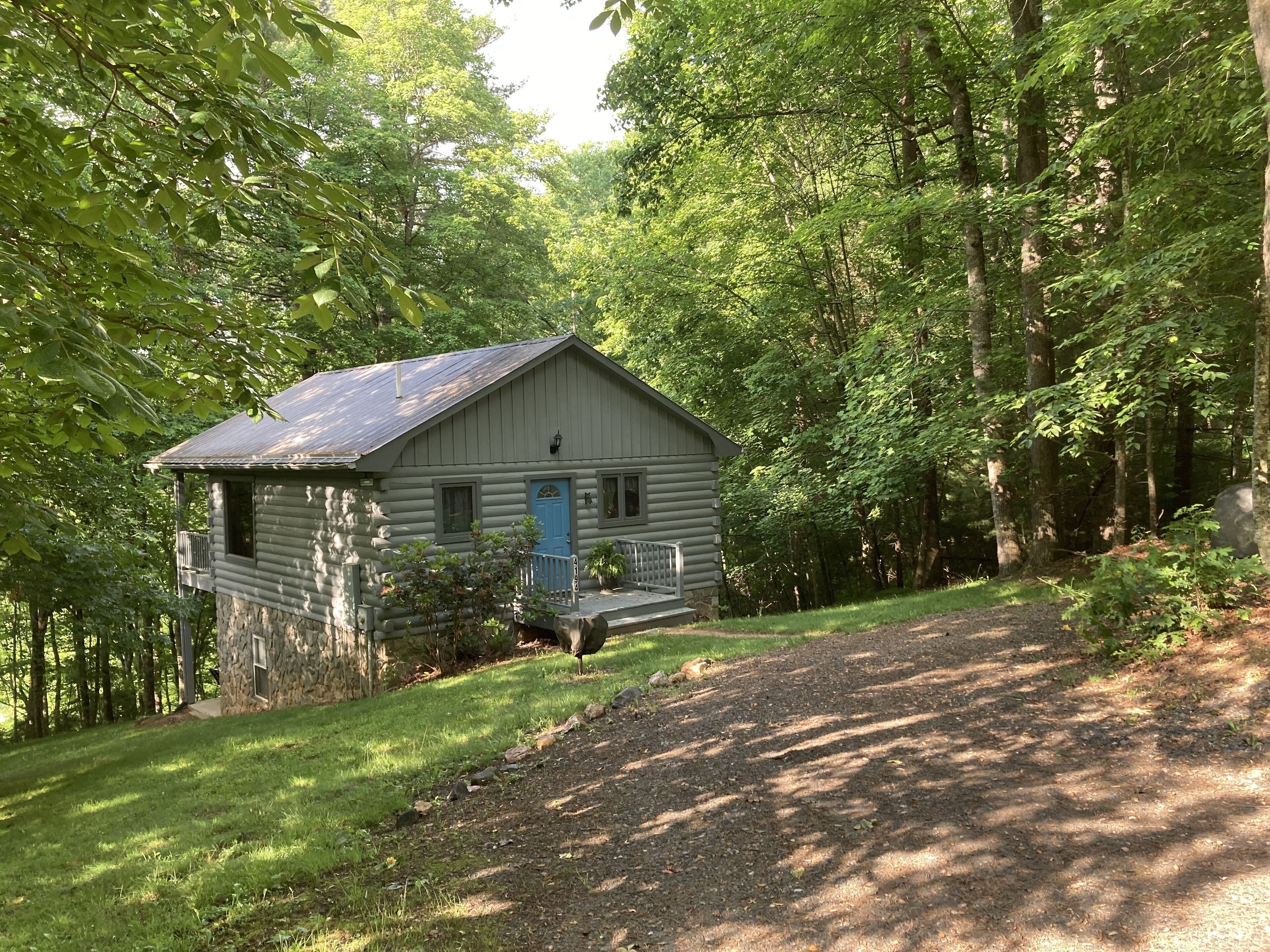 Perfect Little Getaway in the Mountains of Ashe County, NC!