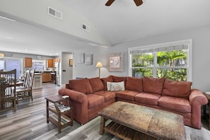 Smart TV, lettore DVD, impianto stereo