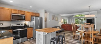 Piscine privée 4 chambres 2 salle de bain à pied de la maison de plage!