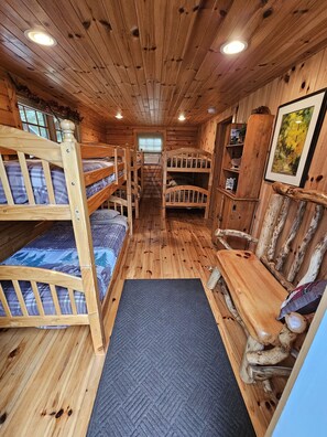1 habitación y ropa de cama 