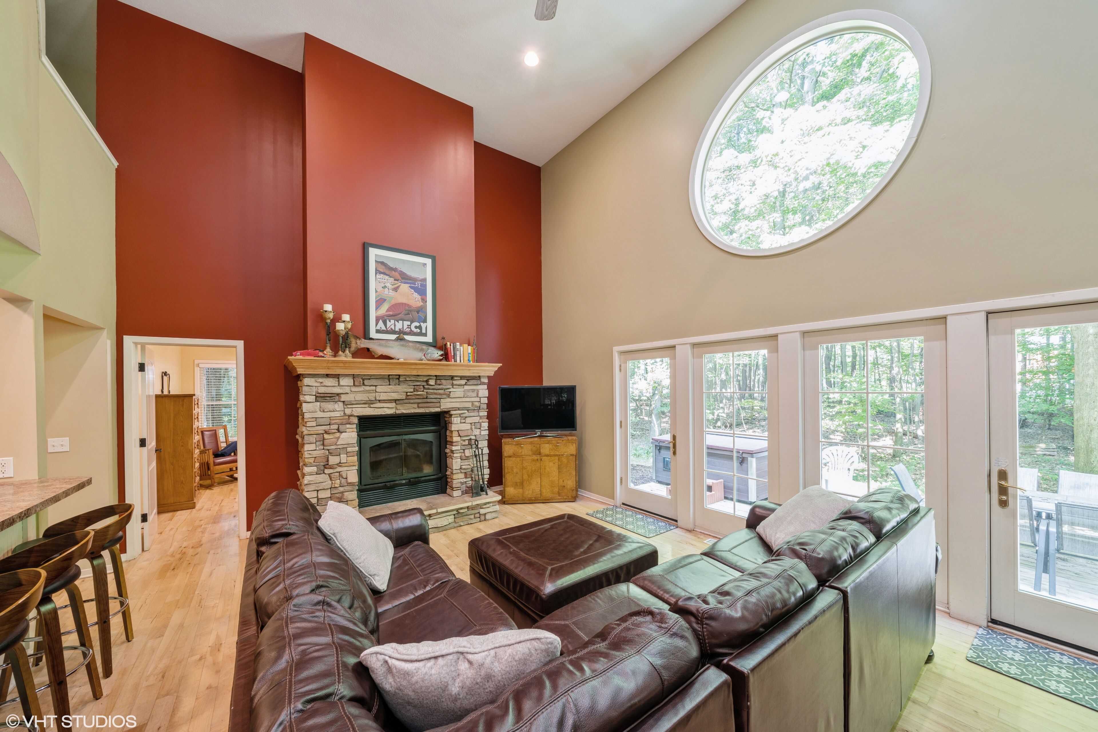 Saugatuck Beach Home On A Quiet, Private Wooded Lot