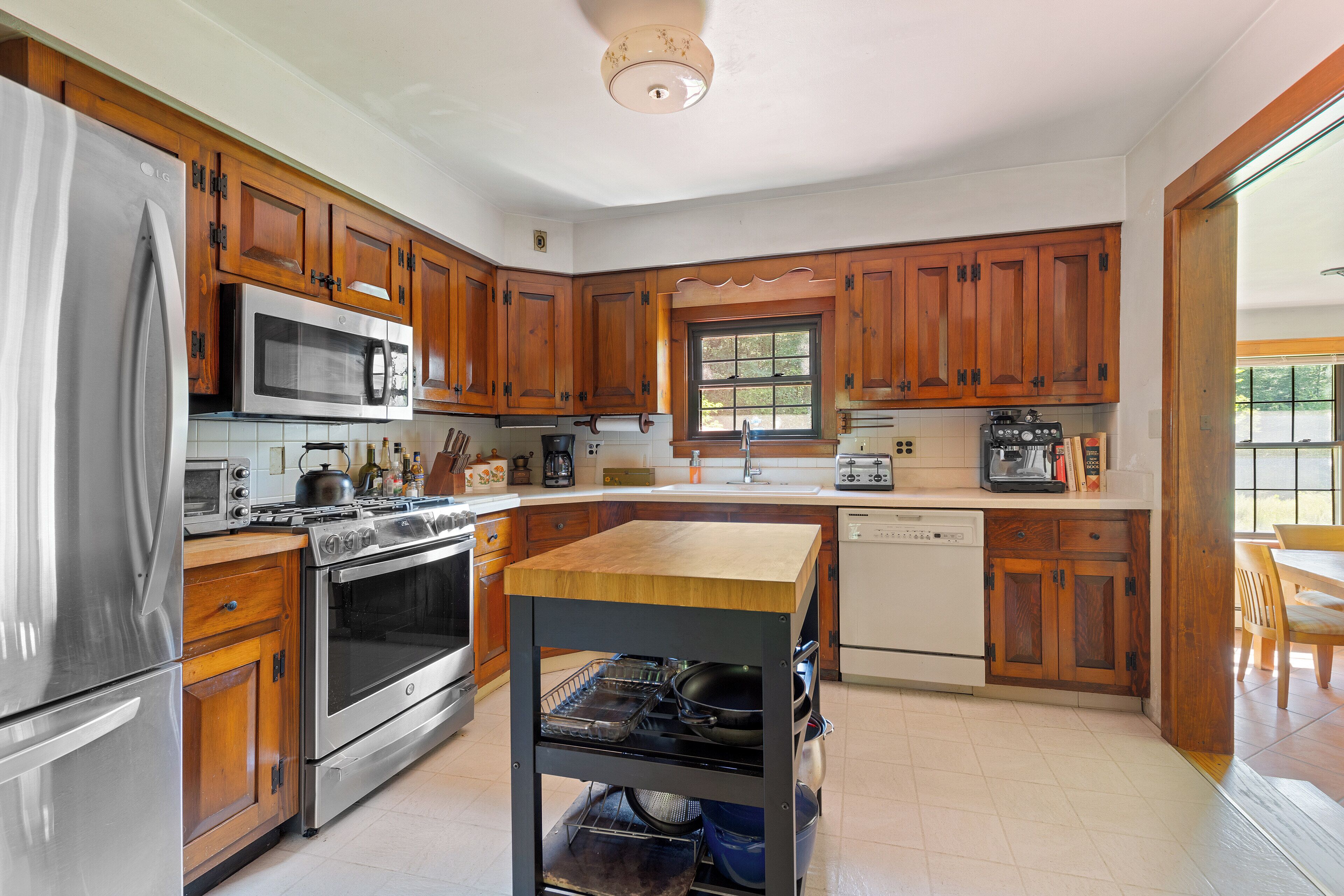 Peaceful Getaway by the River