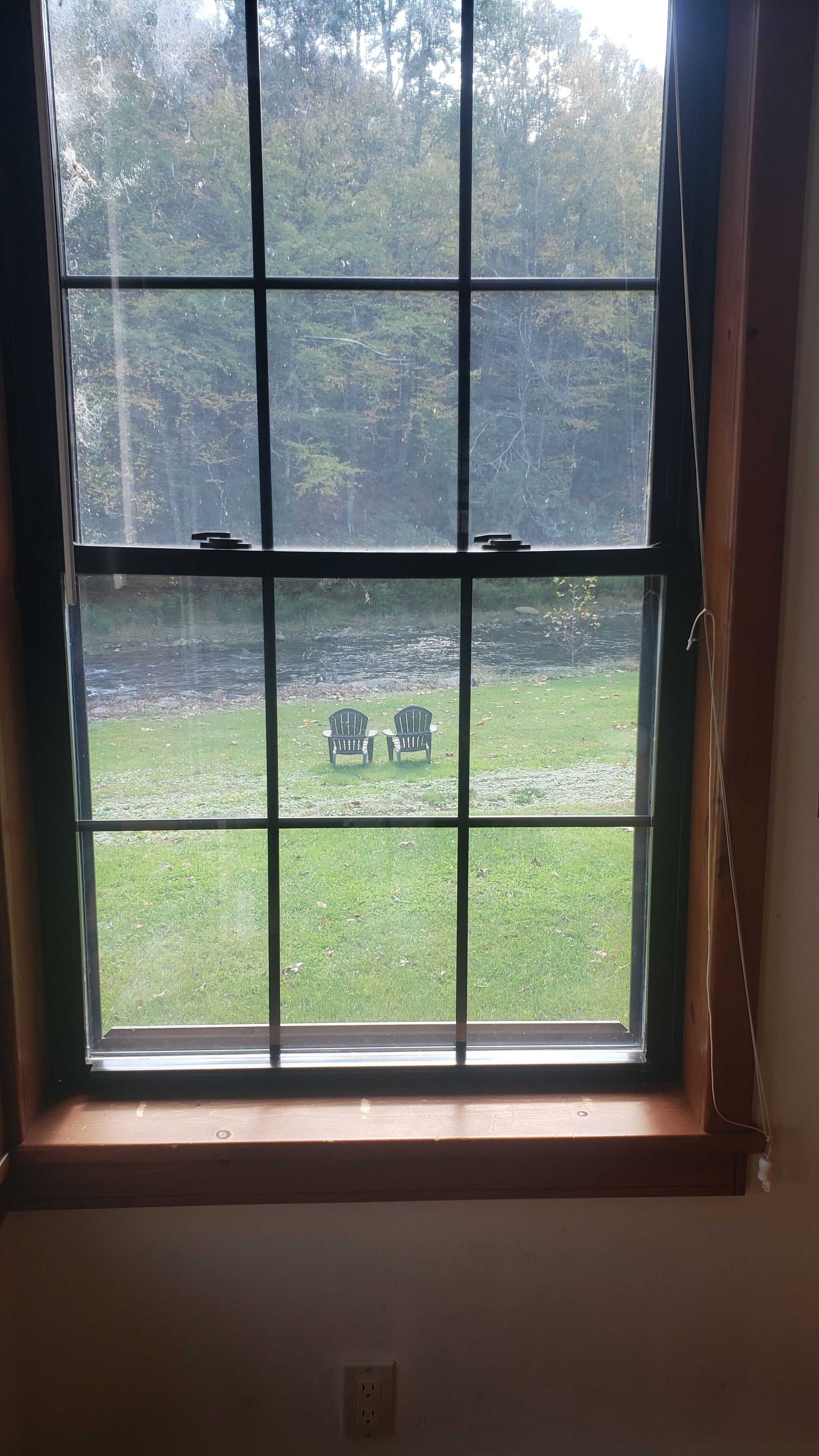 Peaceful Getaway by the River