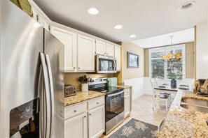 Fridge, microwave, oven, dishwasher - 608 Barrington Park ~ Cozy 1BR Villa with Lagoon Views, Steps to Beach (Hilton Head Island)