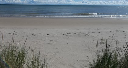 Beautiful Cozy Cottage on Lake Michigan! Summer is here! Don't miss Door county!