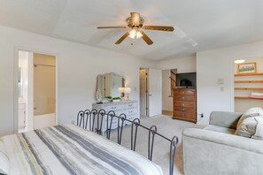 4 Schlafzimmer, Bügeleisen/Bügelbrett, Internetzugang