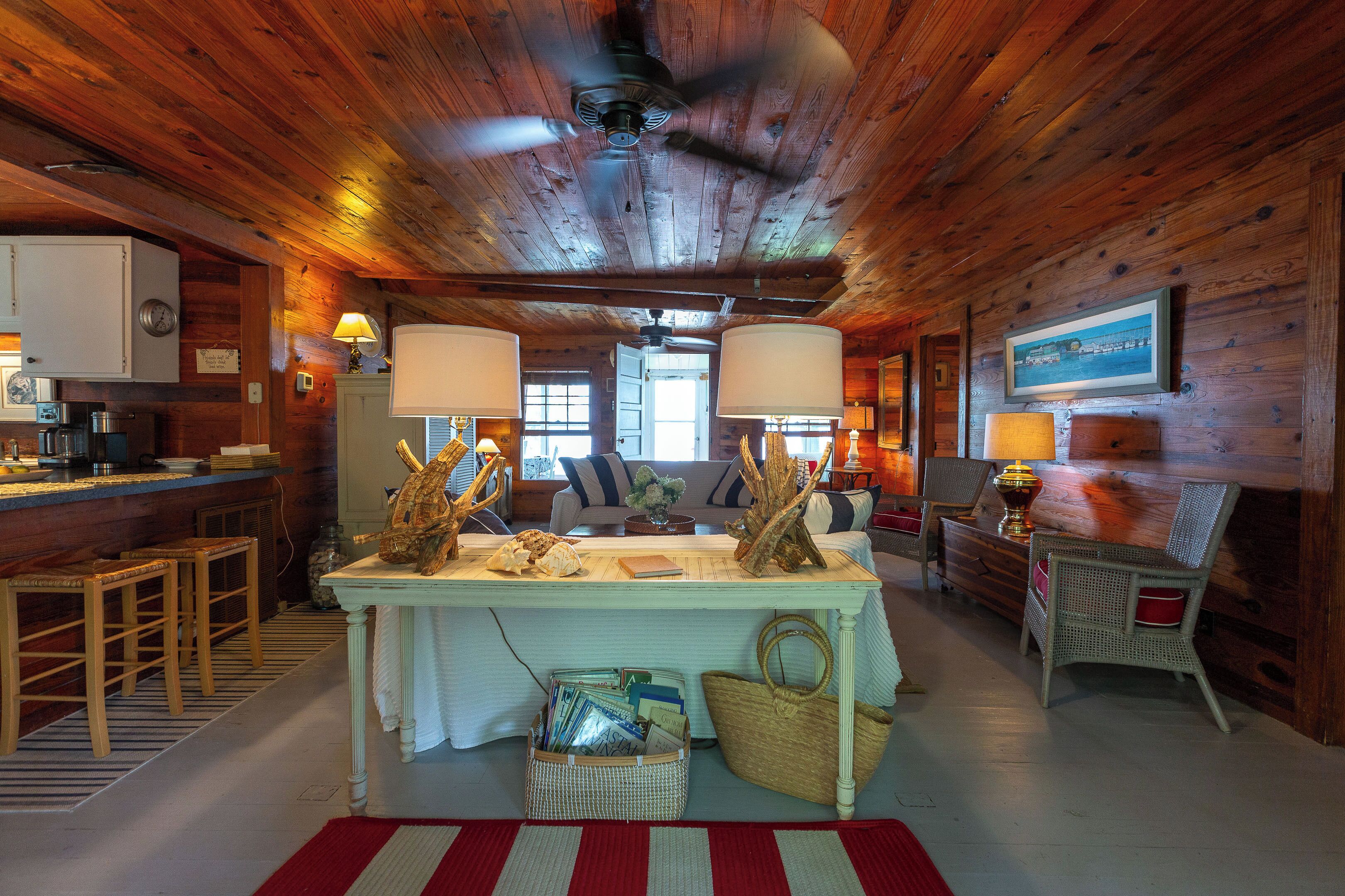 Entry into the living room 