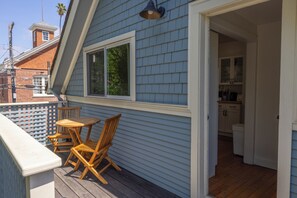 Enjoy a homey atmosphere with a balcony offering views of the surrounding neighborhood.