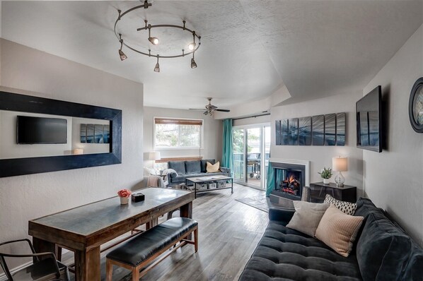 Smart TV, fireplace, DVD player, table football