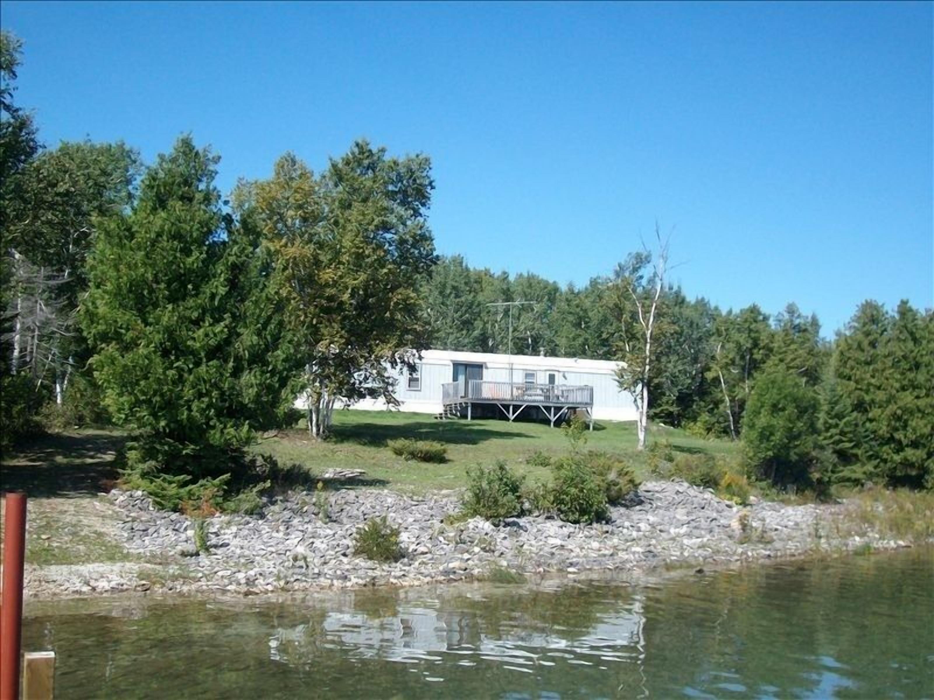 Private Lakefront Home - Harbor View Overlooking Sturgeon Bay