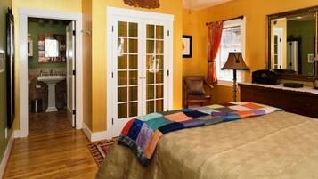 1 bedroom, desk, iron/ironing board, free WiFi