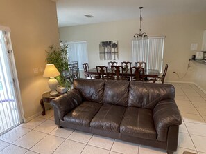 Smart TV, DVD player