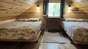 1 bedroom, desk, WiFi, bed sheets