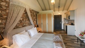 Studio | In-room safe, iron/ironing board, WiFi (free), bed sheets - Skiathos Argento (Skiathos)