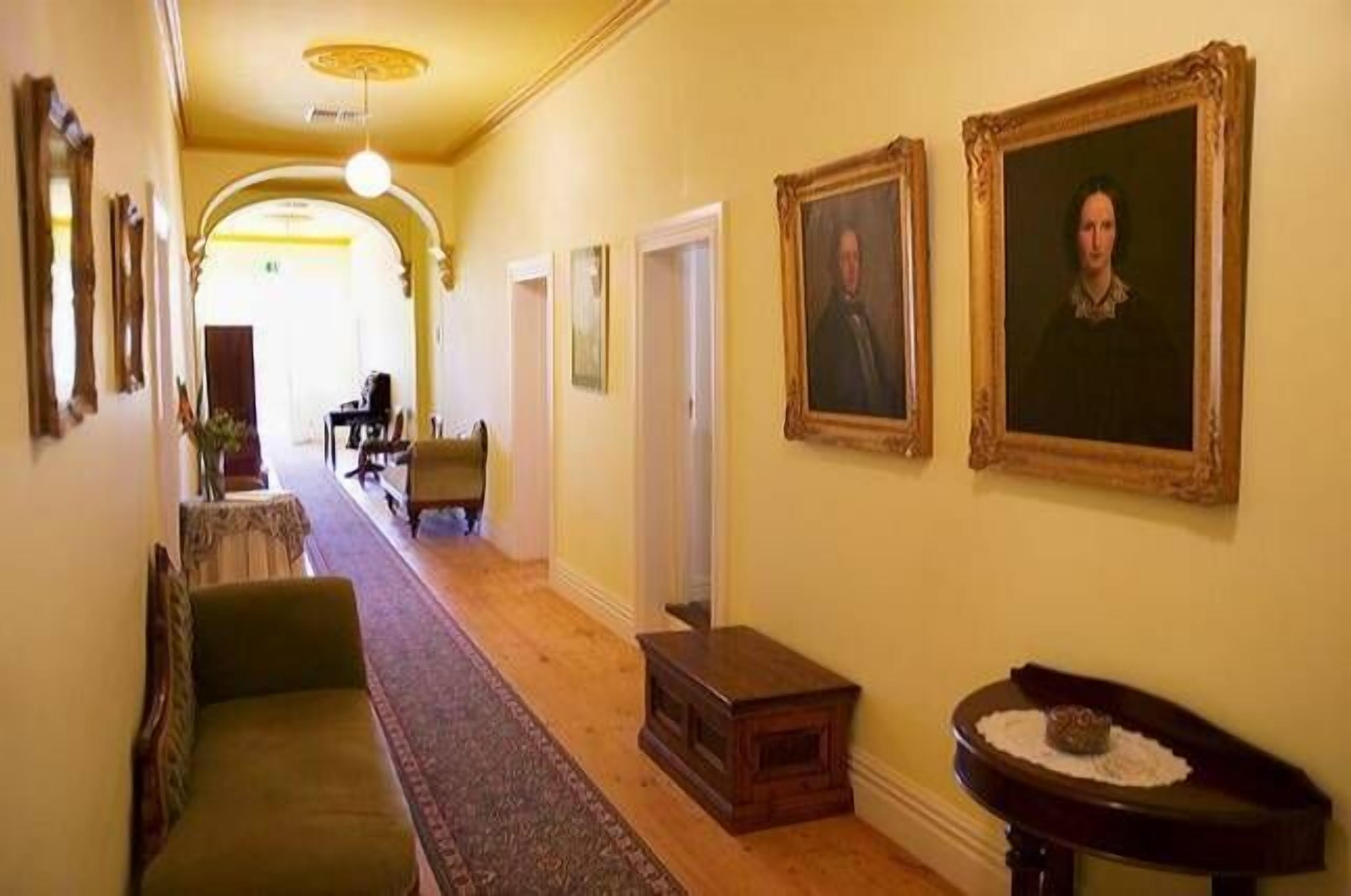 Portee a Murray River Outback Homestead. A picture of outback Australia — image 27