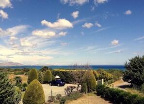 Unclassified image, 3 of 41, button - Villa by the sea in Gennadi (Gennadi)