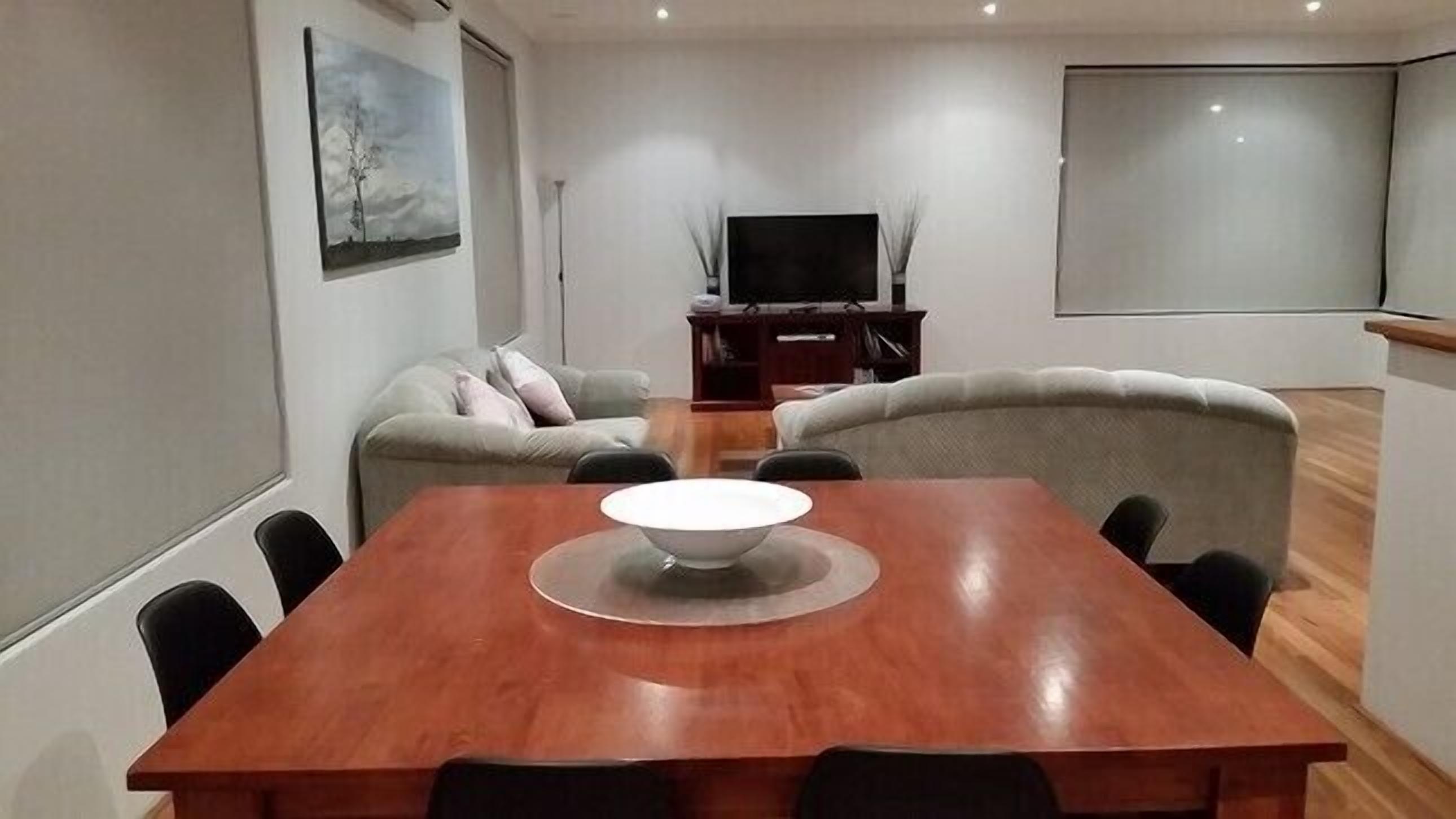 The Lane in Doubleview — image 2