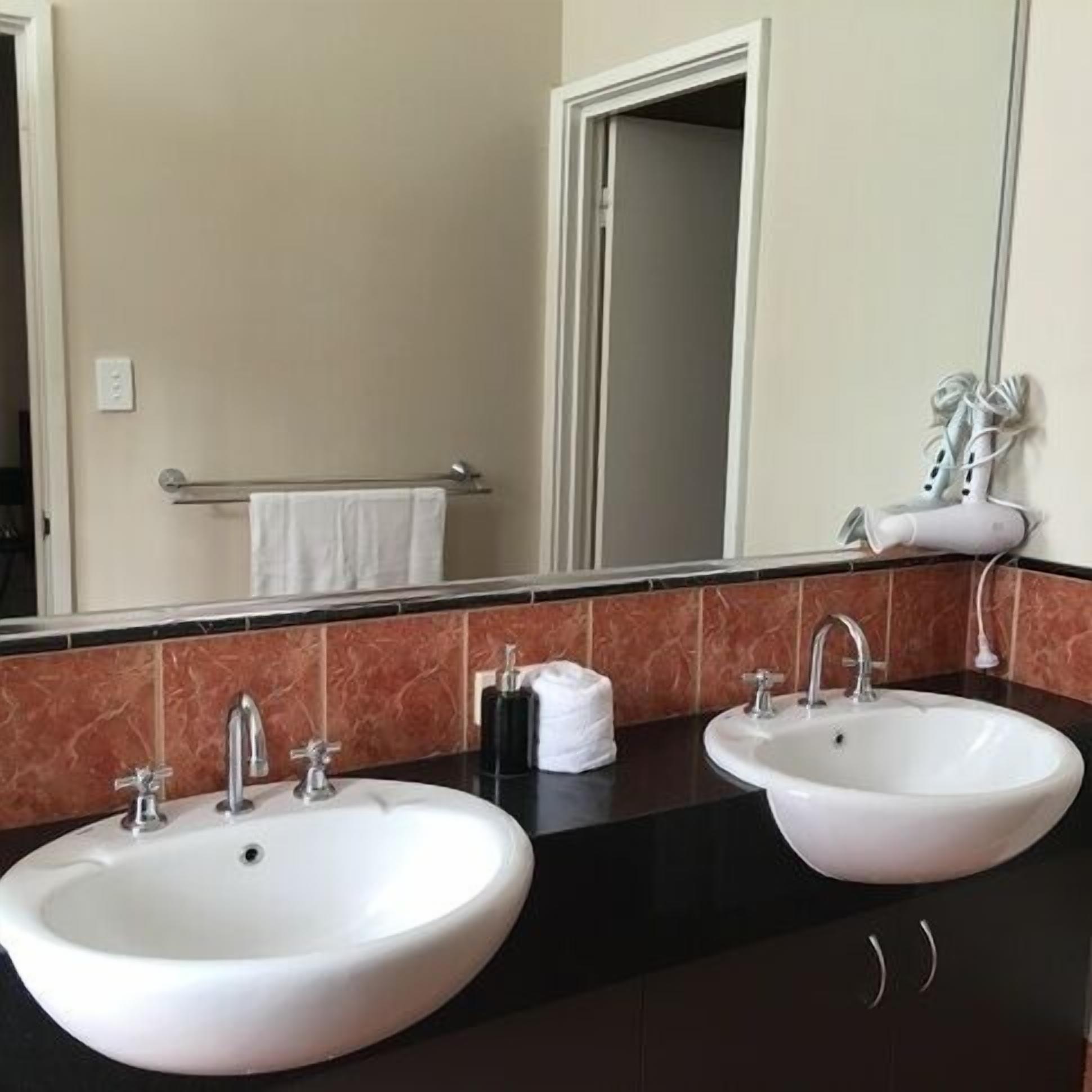 The Lane in Doubleview — image 10