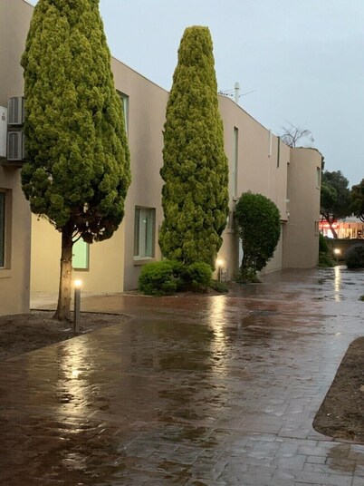 Joyce Beachside Escape/ Rosebud Beachfront/Golf/Hot Springs