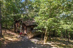 Exterior - Peckerwood Knob Sunset Cabin; Mountaintop seclusion in SE Oklahoma; Great View (Smithville)