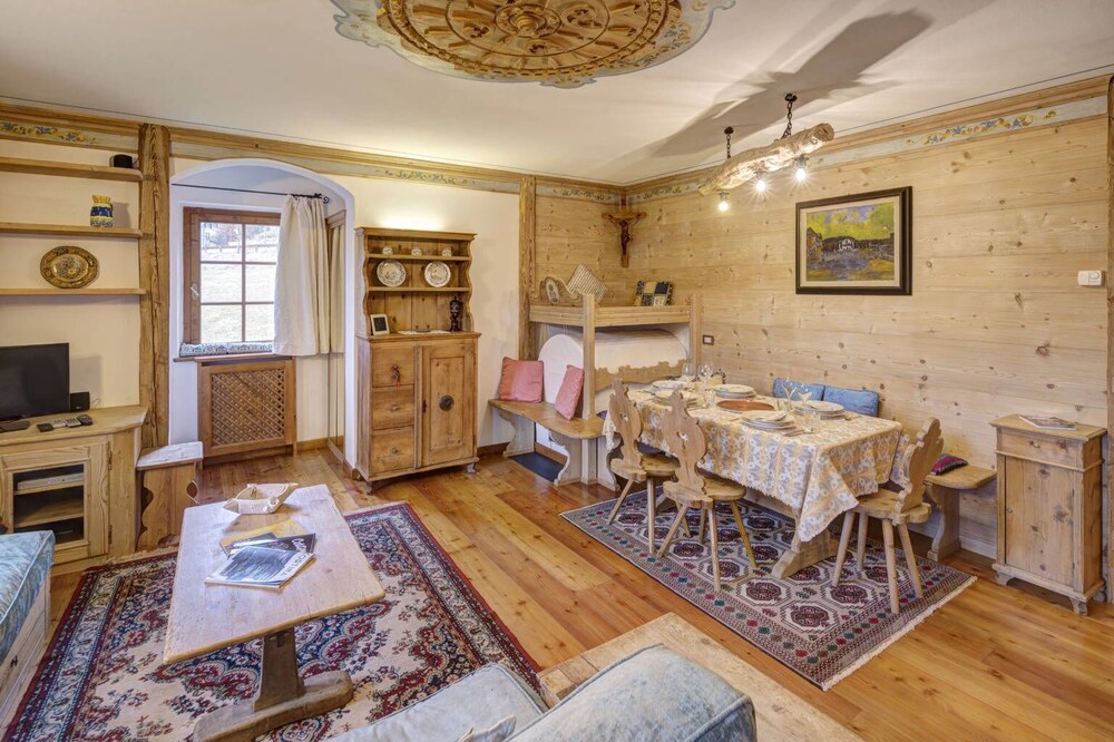 Stunning view and wifi included a stone's throw from the golf course.