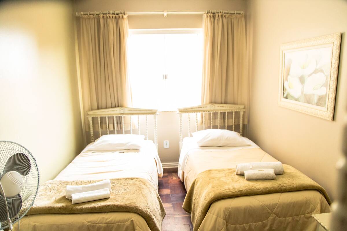 Standard Apartment, 2 Twin Beds, Non Smoking | Free WiFi, bed sheets