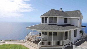 A two-story house with a balcony and a view of the ocean. - Villa With  Best Amazing Ocean Views (Santa Úrsula)