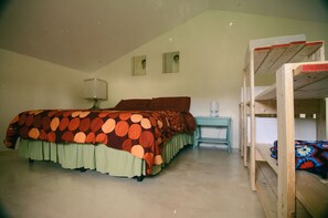 2 quartos, Wi-Fi de cortesia, roupa de cama