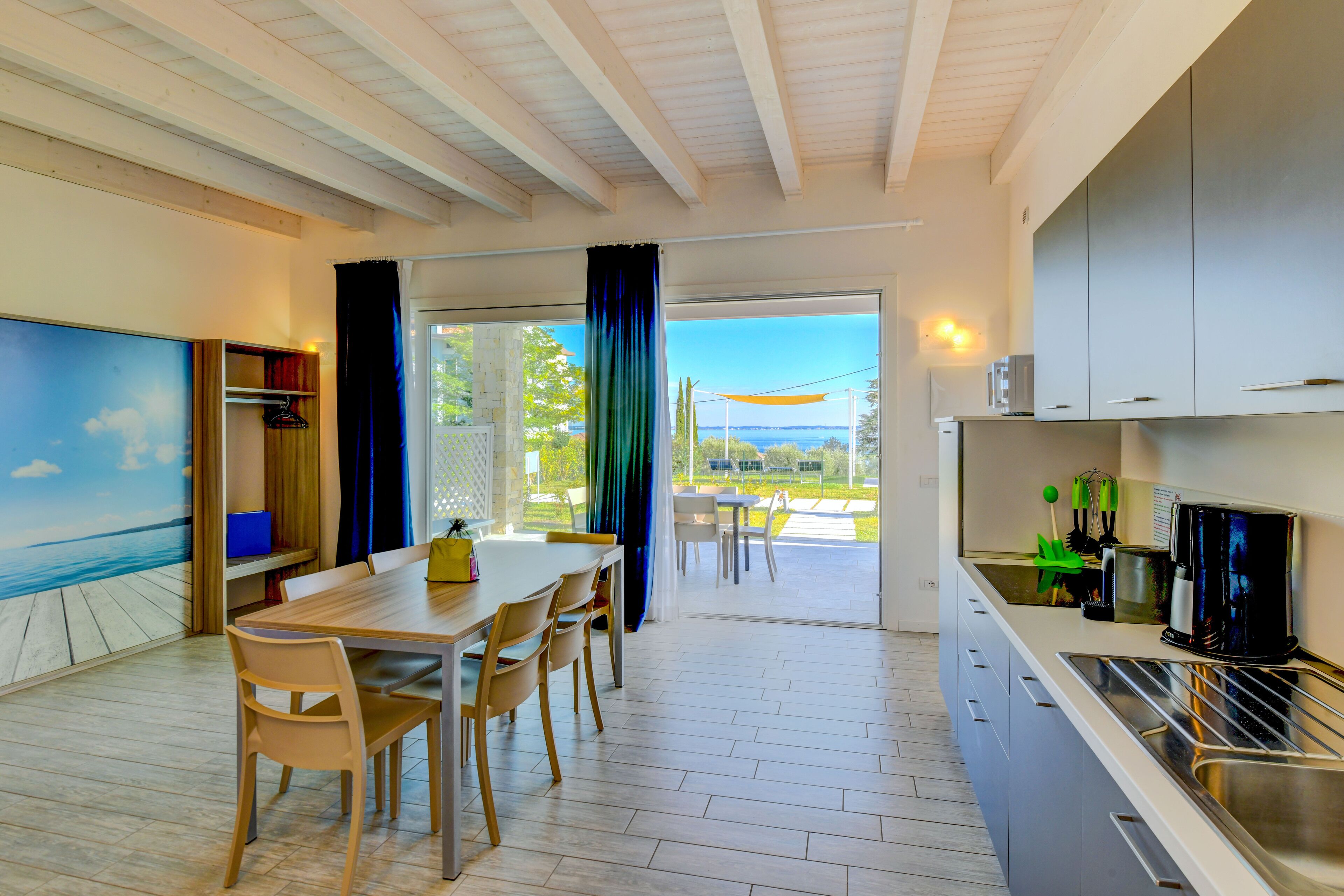 Relais Rosa dei Venti: 2 bedroom Elegance apt, 2 pools, lake view