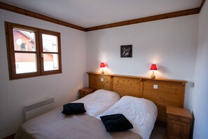 3 soveværelser, pengeskab på værelset, strygejern/strygebræt