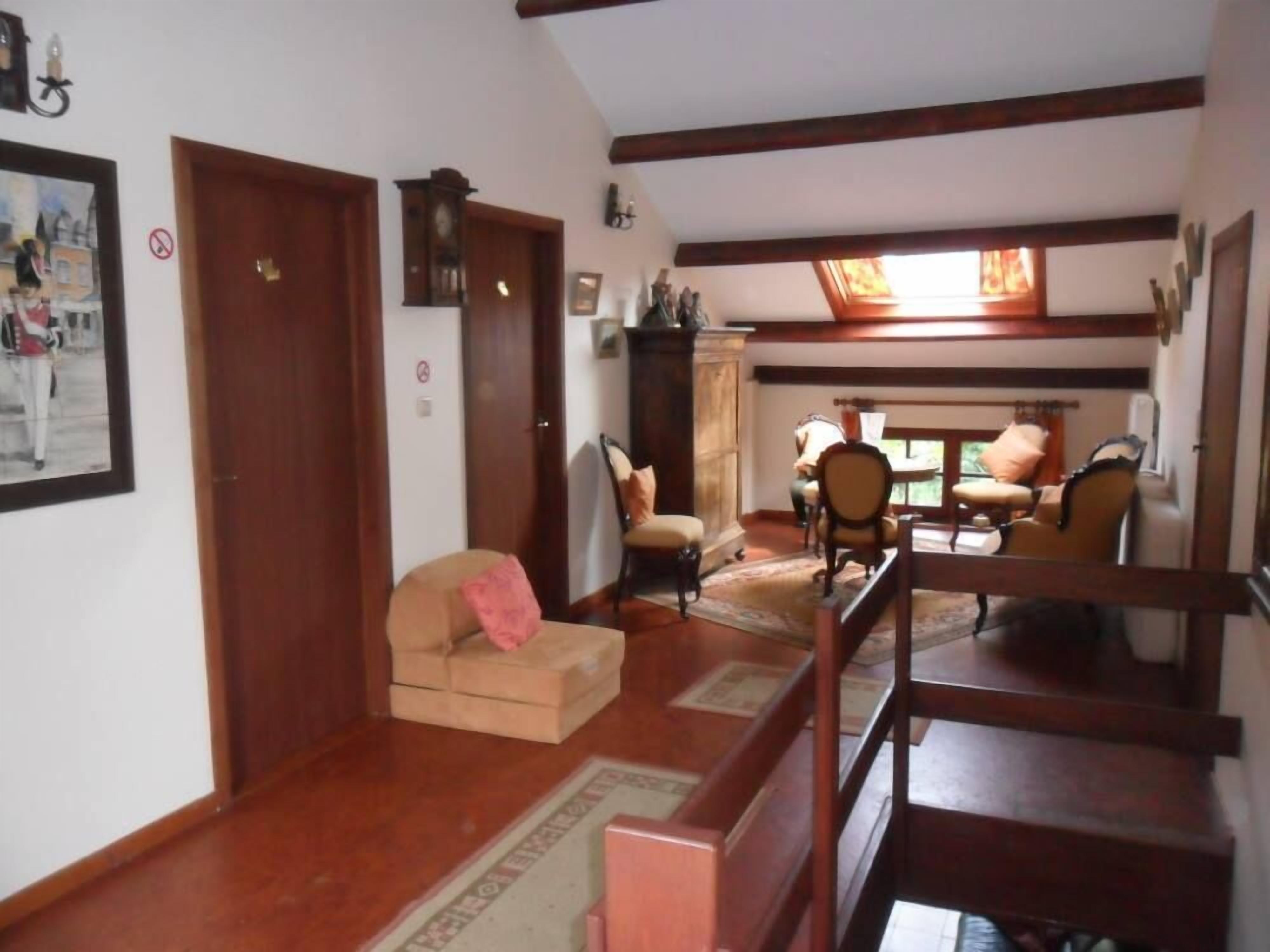 Gîte: 'Le pré du Roi'. 3 ears. Baby tenderness label. Calm and green.