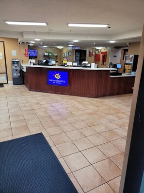 Front of property - MorningGlory Inn & Suites (Bellingham)