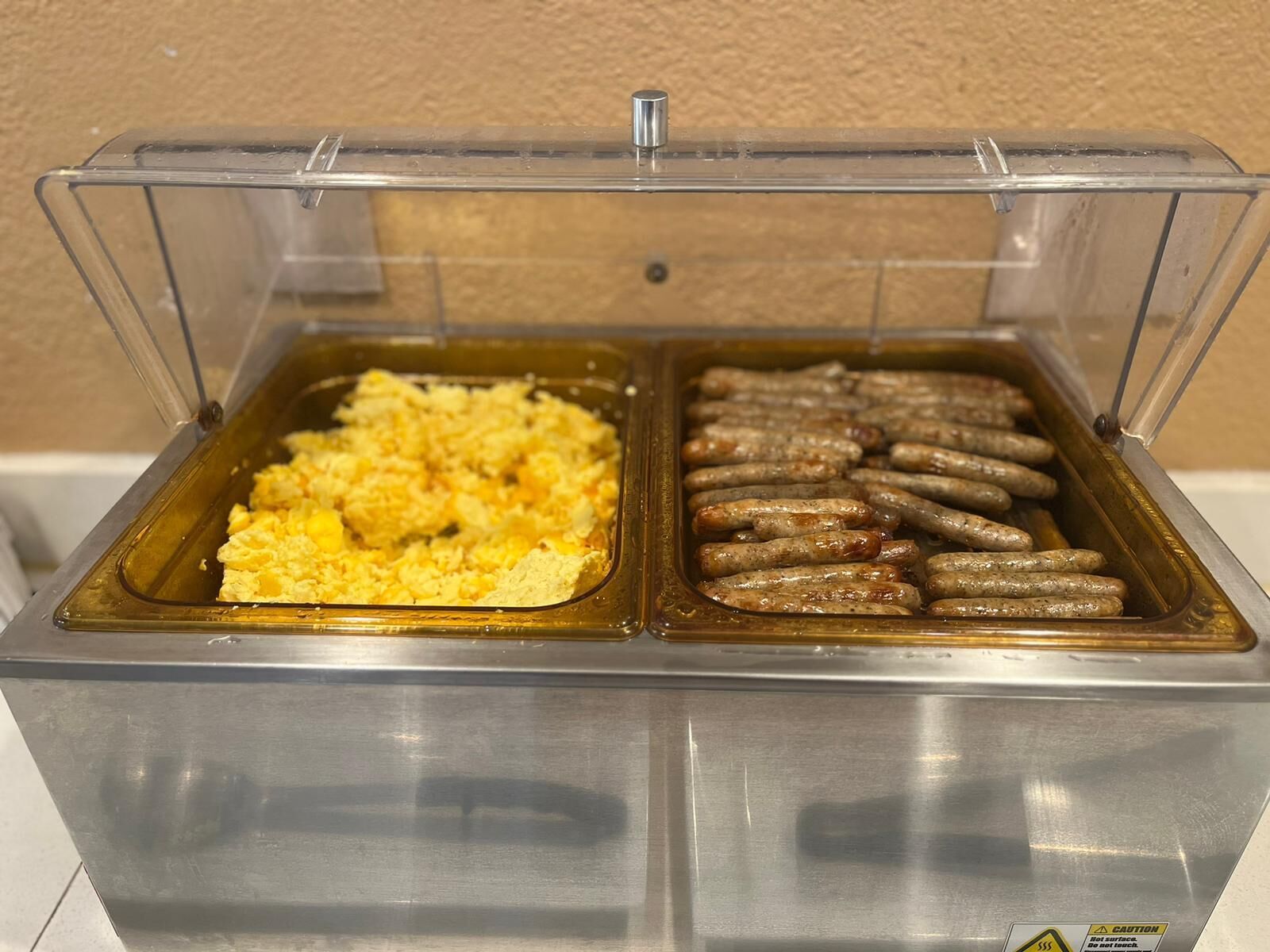 free daily continental breakfast