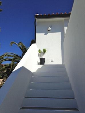 Property grounds - Villa with beautiful views of the lagoon and the ocean, 4 Bedrooms, Swimming Pool (nadadouro)