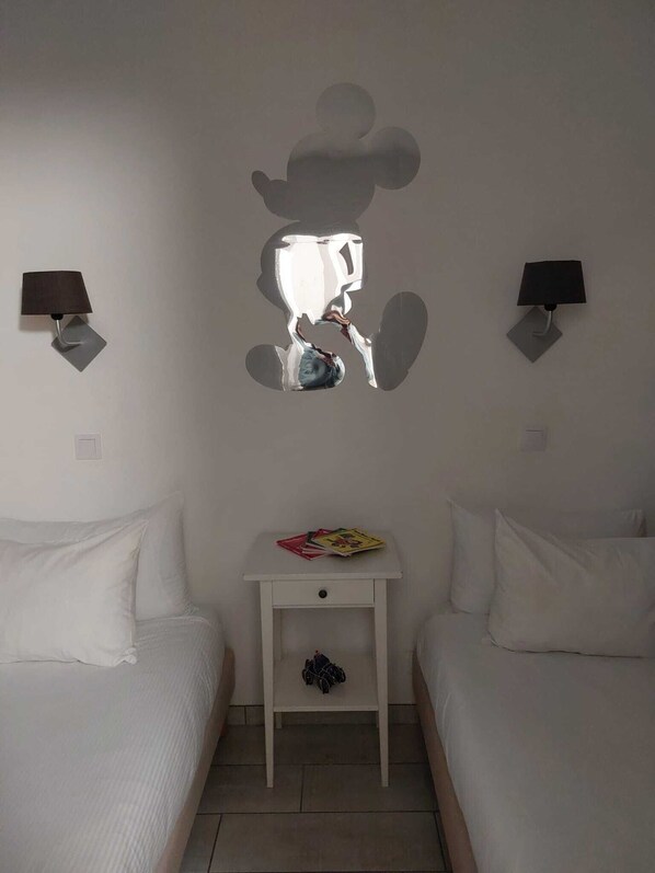 1 bedroom, travel cot, WiFi, bed sheets - Ideal stay at Disneyland Paris Serris for 4 (Serris)