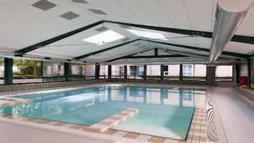 Innenpool, beheizter Pool